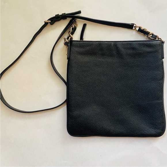 Kate Spade Black Crossbody Bag with Adjustable Strap and Zipper Closure - Picture 11 of 13